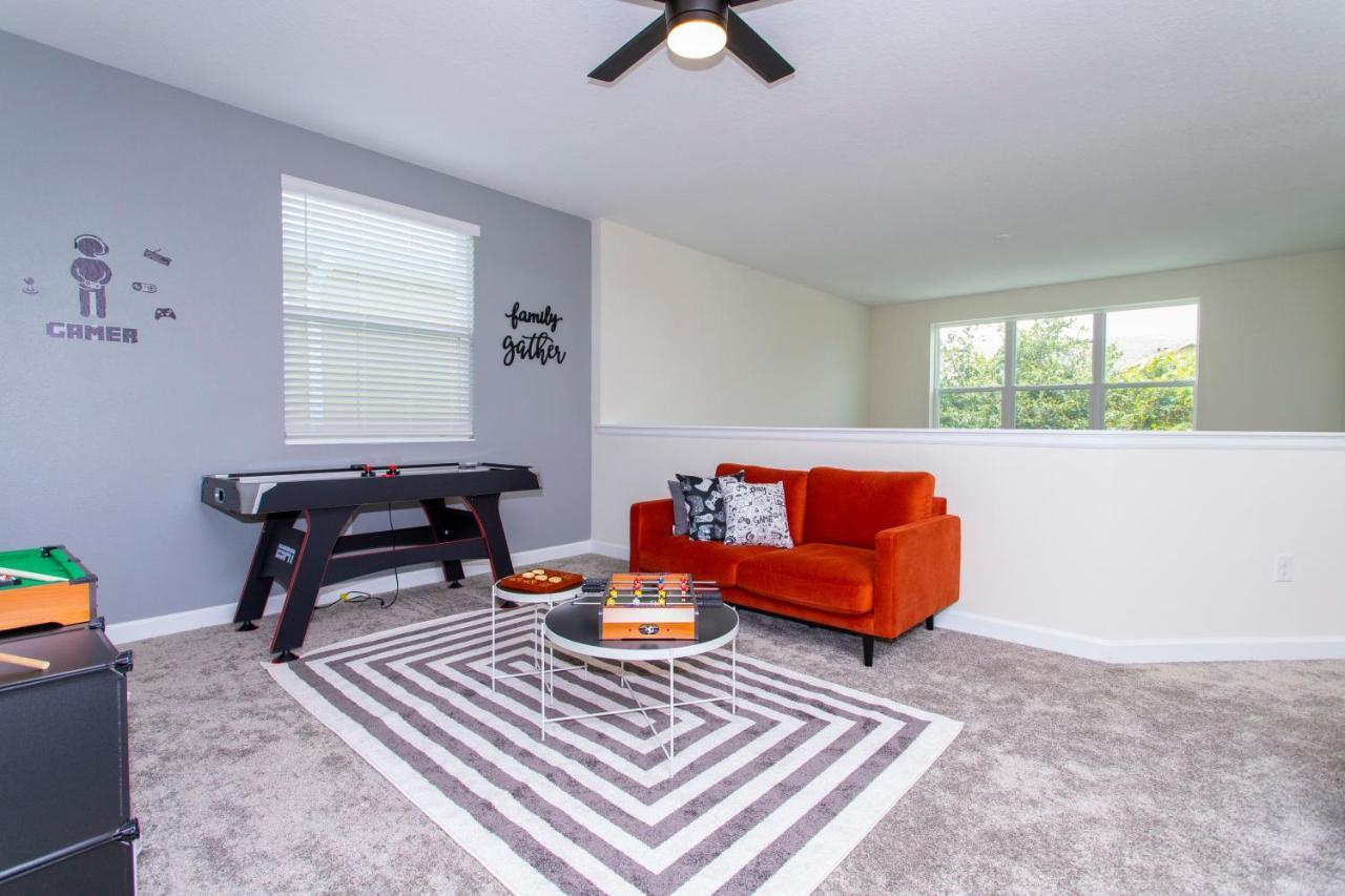 Stunning 5 Bd W/ Pool Close To @ Storey 2767