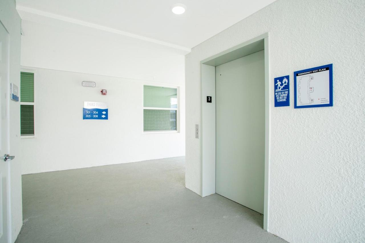 Gorgeous 2 Bedroom Close To 305 31911 *