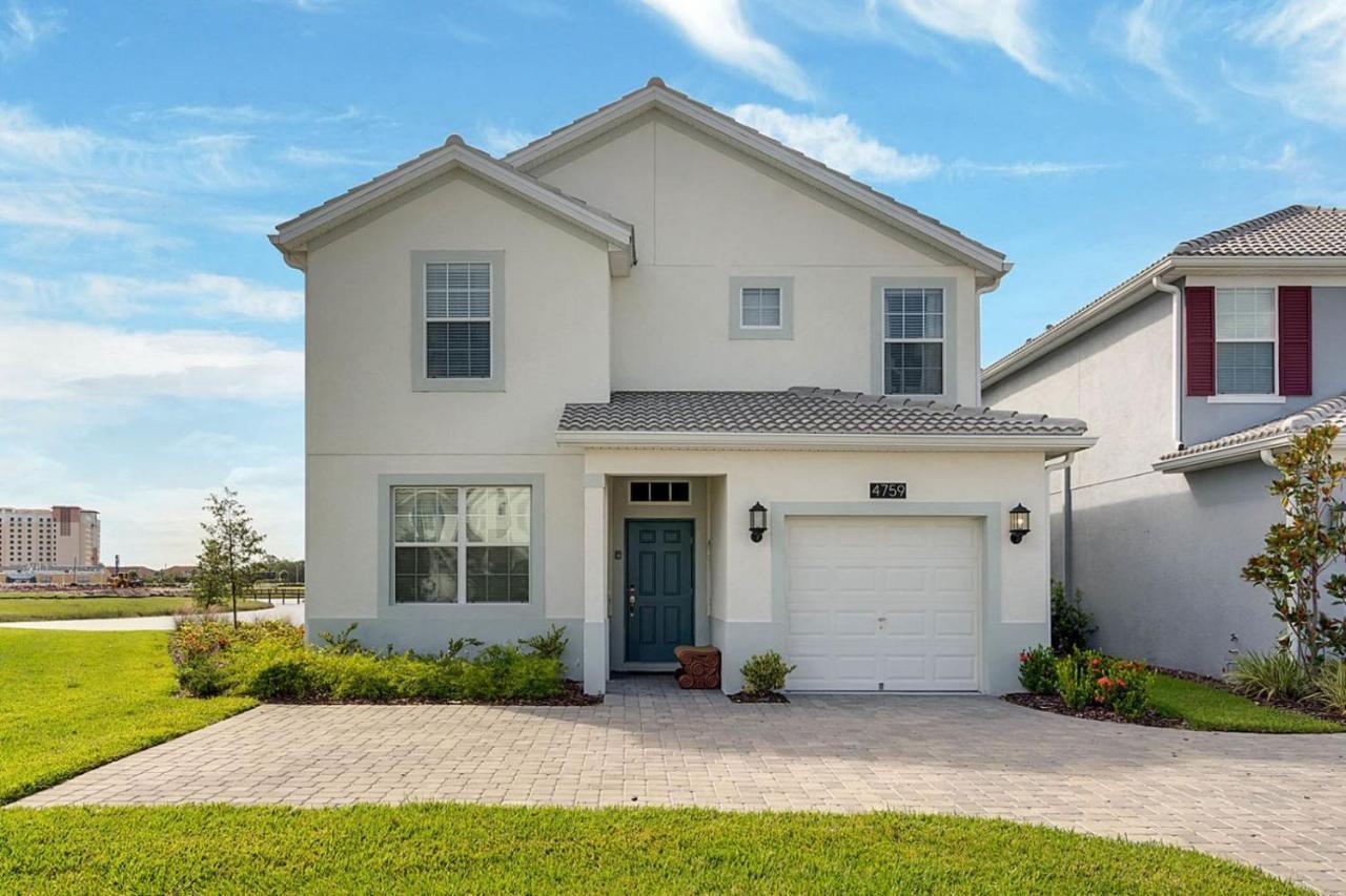Five Bedrooms Single Family 4759 Holiday home *