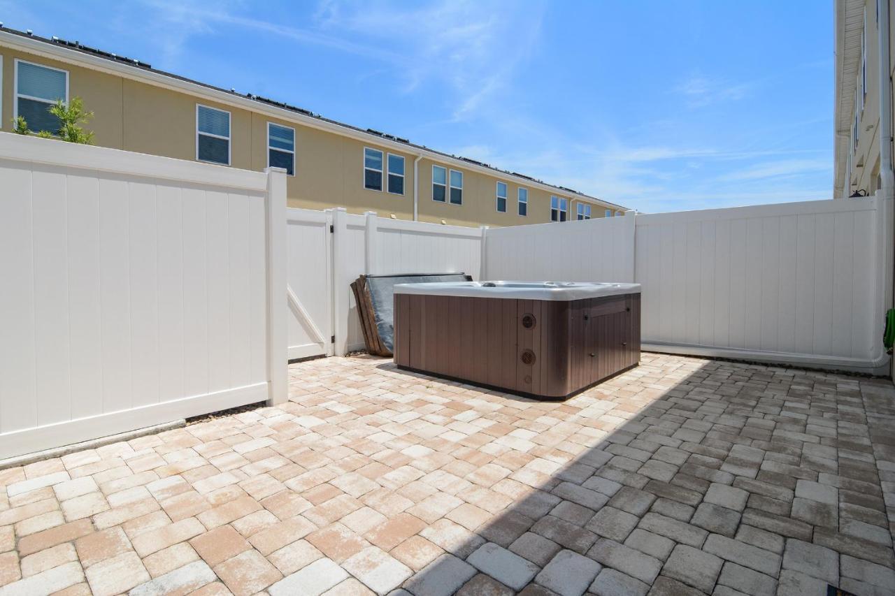 4bd Sleeps 9 W Jacuzzi Close To @ Compass Bay 5113c