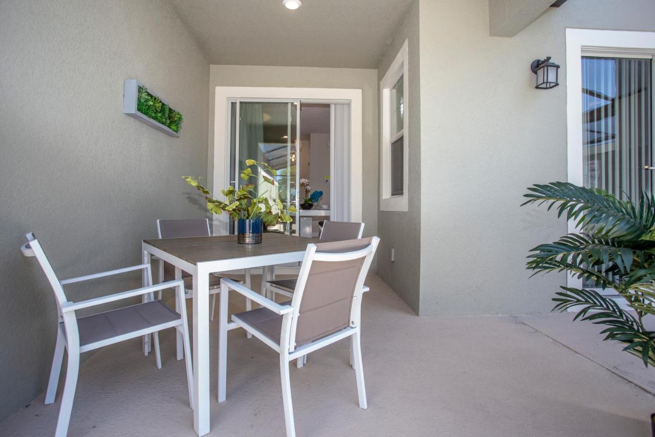 Holiday home Luxurious 4bd W/ Pool 4983 Kissimmee