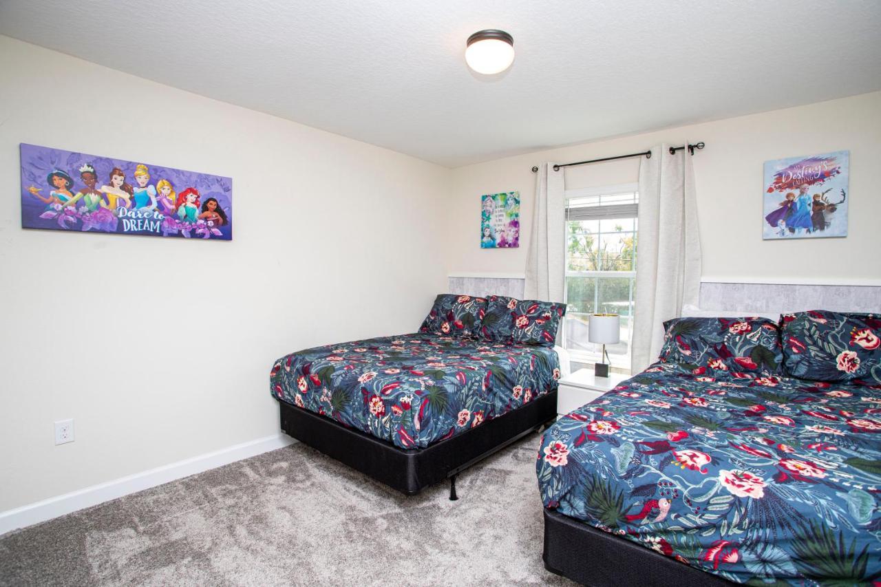 Gorgeous Four Bd W/ Pool Close To 5035 *