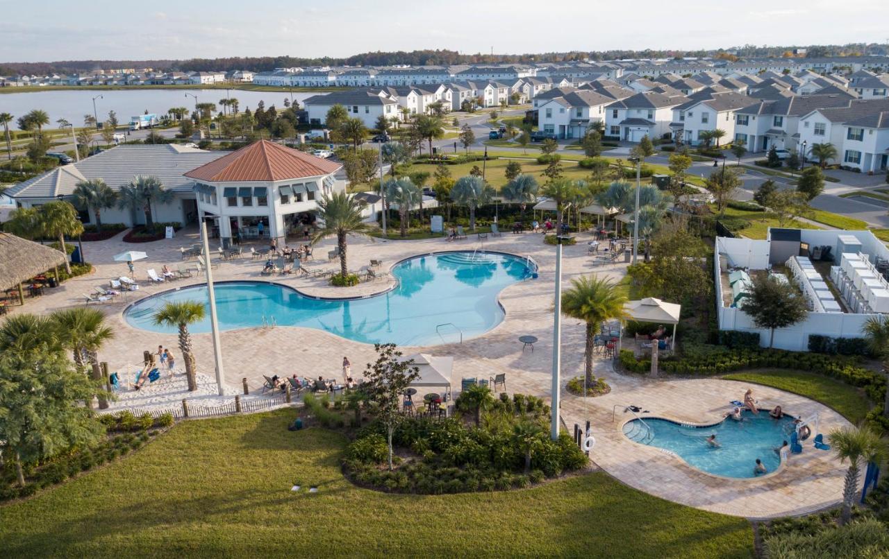 Gorgeous Four Bd W/ Pool Close To 5035 Holiday home *
