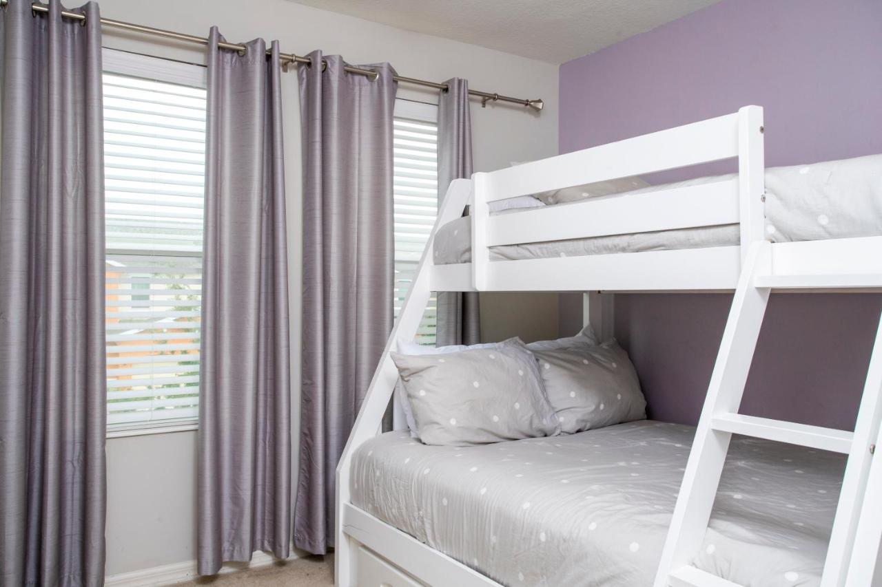 Holiday home Four Bedrooms Townhome 5108k