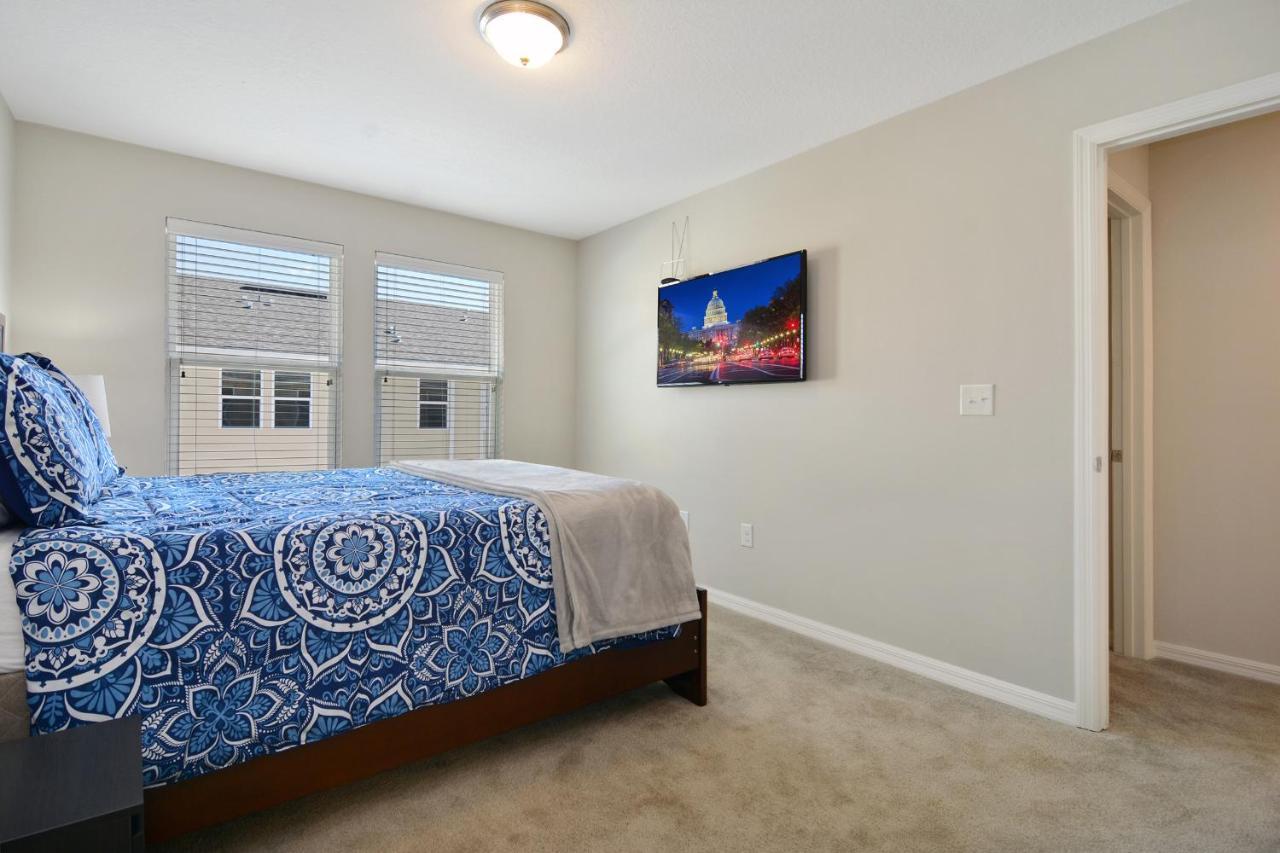 Four Bedrooms Townhome 5130 Holiday home *