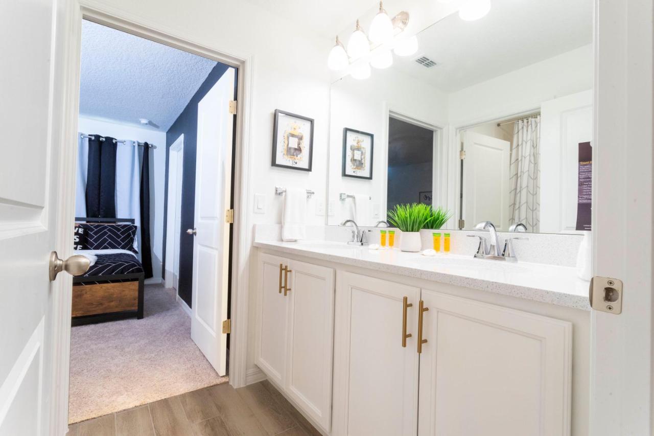Holiday home Cozy 3 Bd Close To @ Enclaves At Festival 808 *