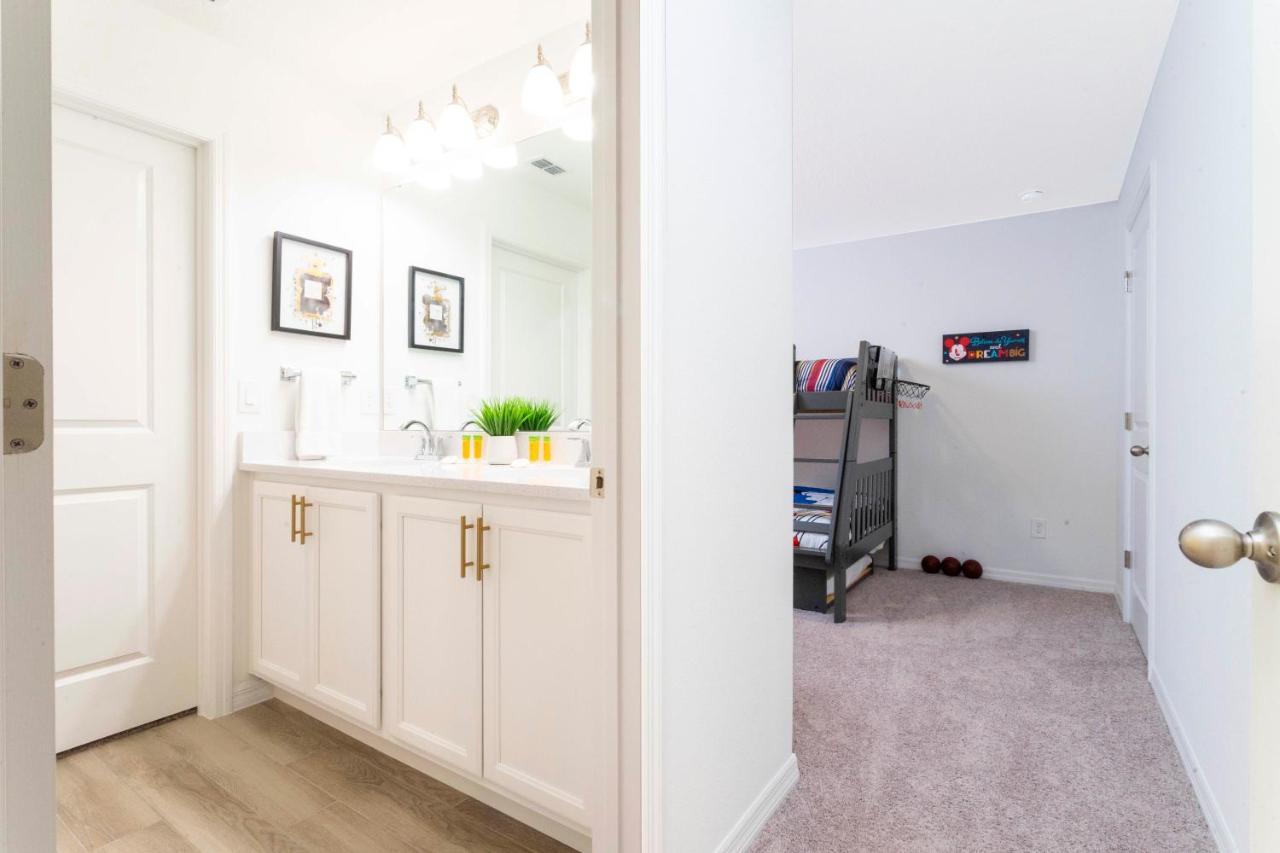 Cozy 3 Bd Close To @ Enclaves At Festival 808 * Davenport