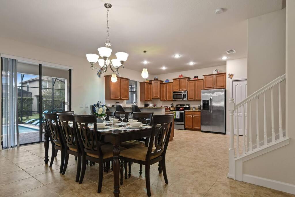 Holiday home The Magic Mansion 6br Pool Near