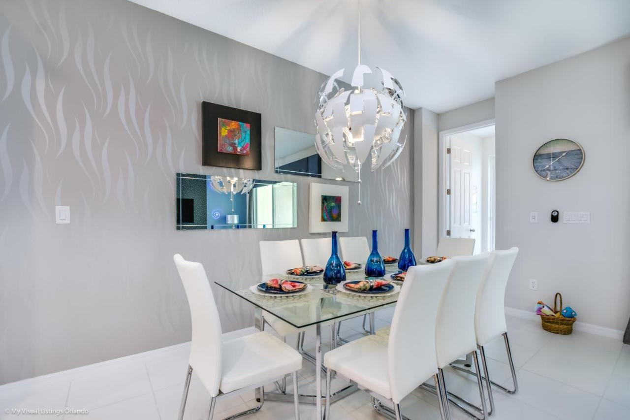 Solara - 5 Bed 4,5 Baths Townhome Holiday home *