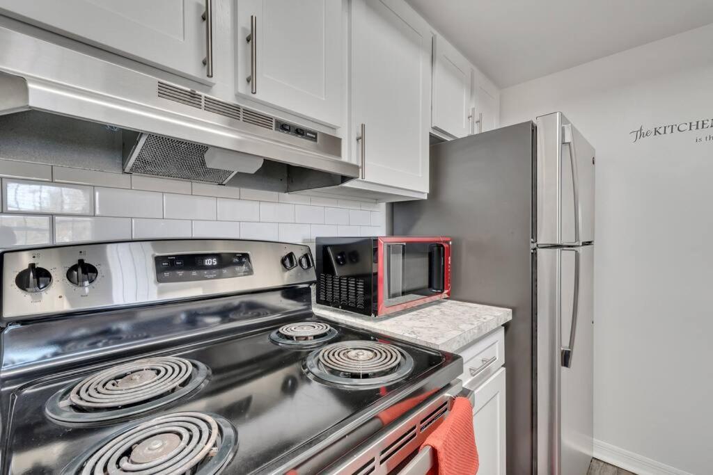 Stylish Themed Family Unit- 10 Mins Away