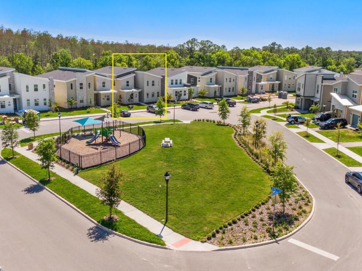 Luxury 9br @ Storey Near *