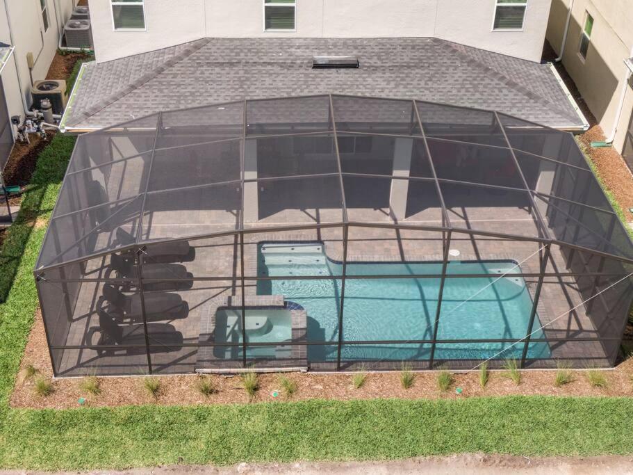 Luxury 9br @ Storey Near Kissimmee