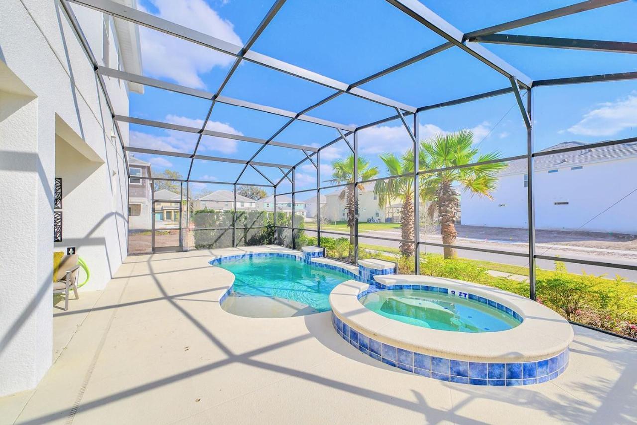 12br Family W Pool And Hot Tub