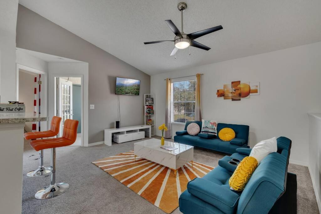 Stylish Themed Family Unit- 10 Mins Away Kissimmee