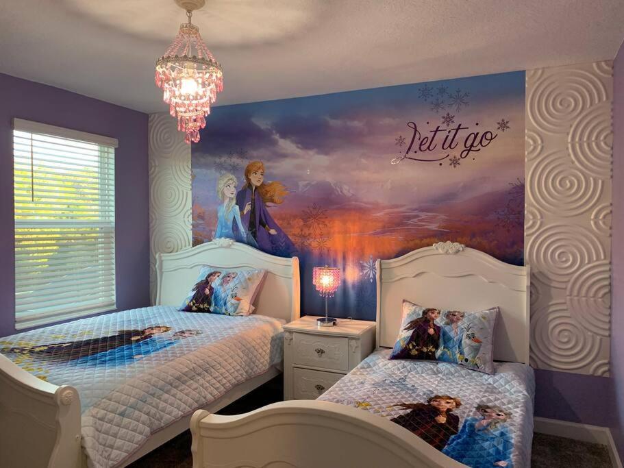 Villa Luxury 9br @ Storey Near