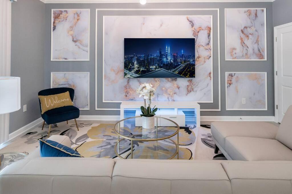 Luxury 9br @ Storey Near Villa
