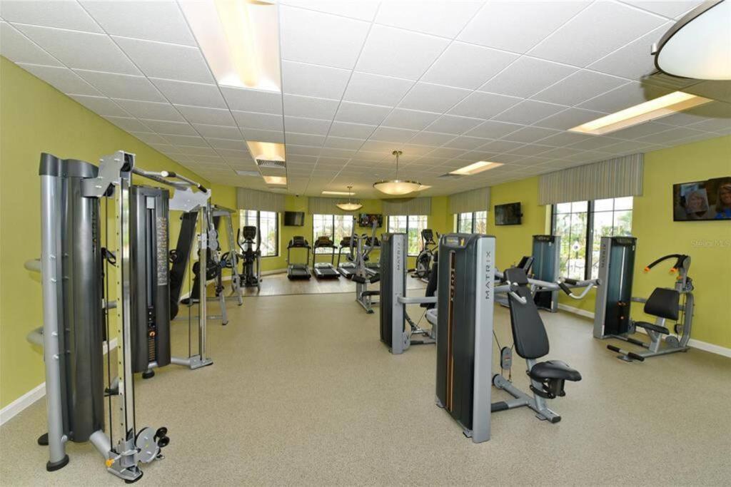 Amazing 6br @ Storey Near Kissimmee