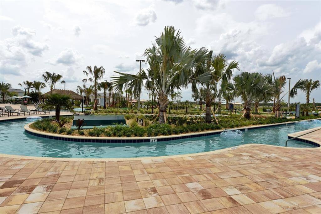 Amazing 6br @ Storey Near Villa