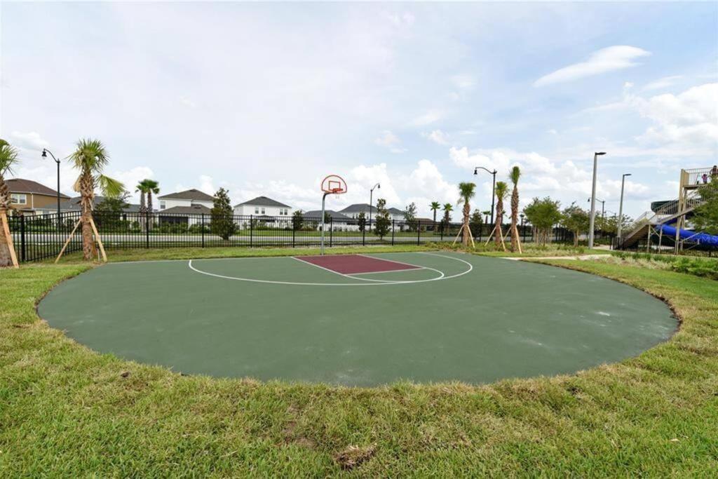 Villa Amazing 6br @ Storey Near *