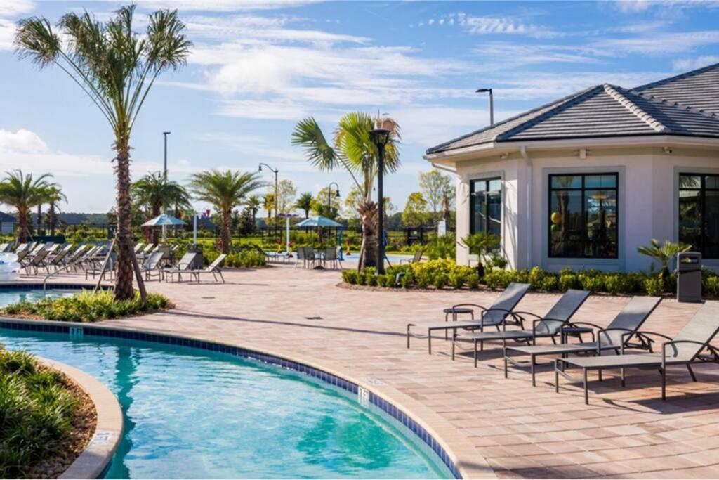 Amazing 6br @ Storey Near Kissimmee