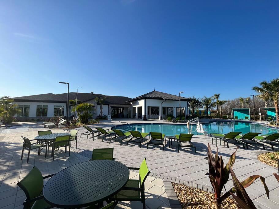 Amazing 6br @ Storey Near Villa