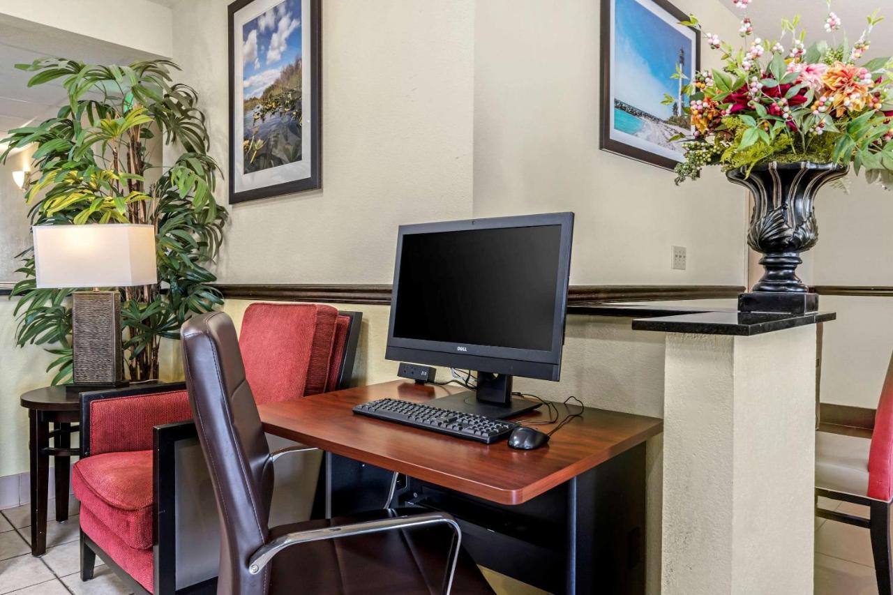Inn Comfort Kissimmee-lake Buena Vista South 3*
