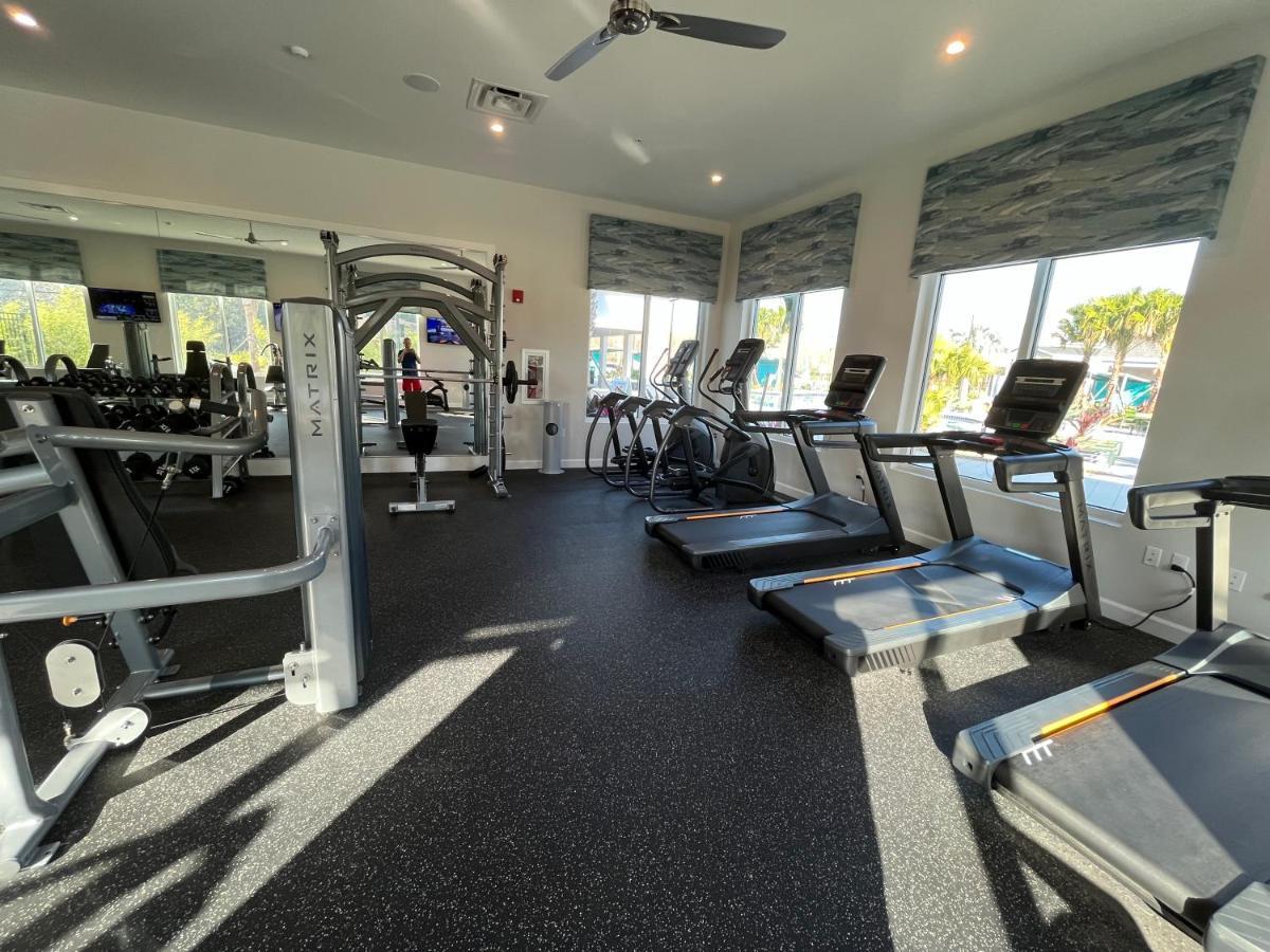 Amazing 6br @ Storey Near