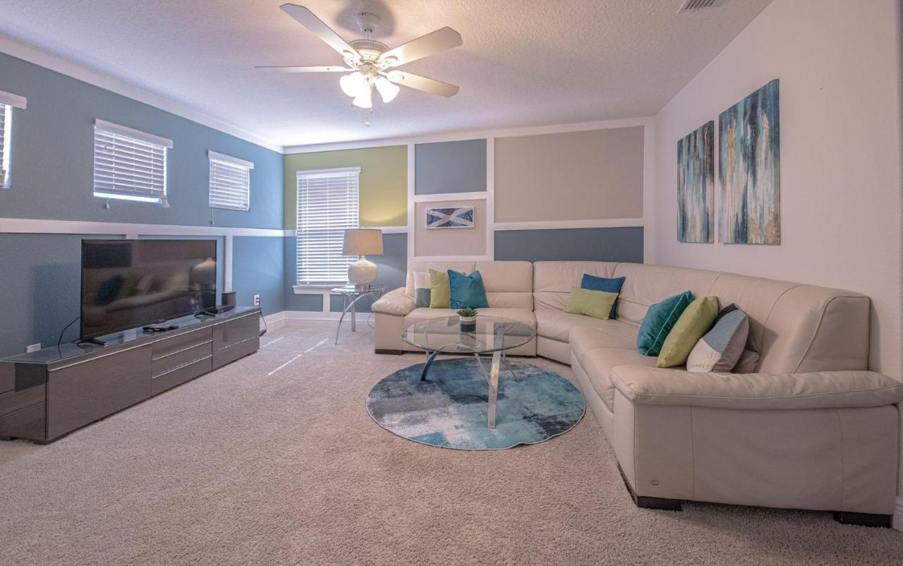 Solterra 5165 - Five Bedroom Pool Holiday home *