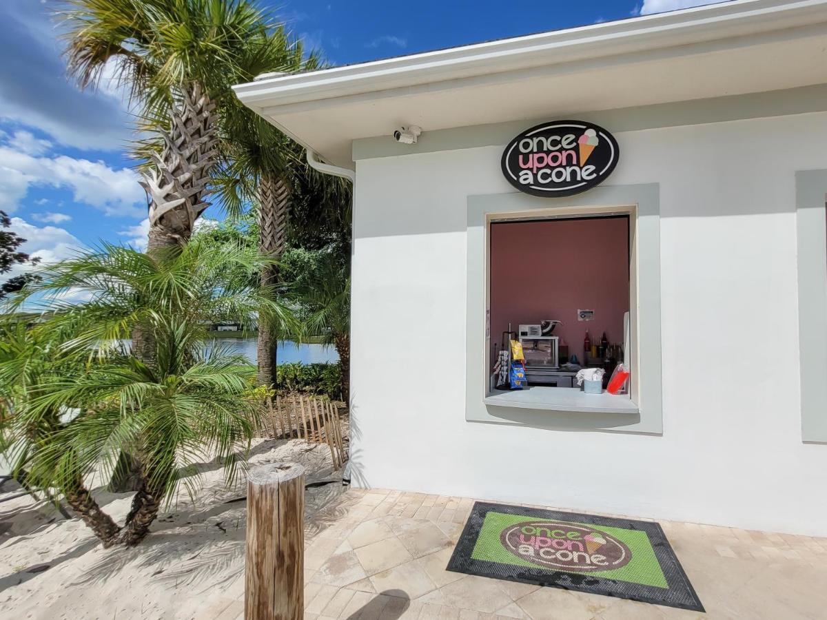 Holiday home 5br 5bath Pvt Bbq Pool 10min 3077ft *