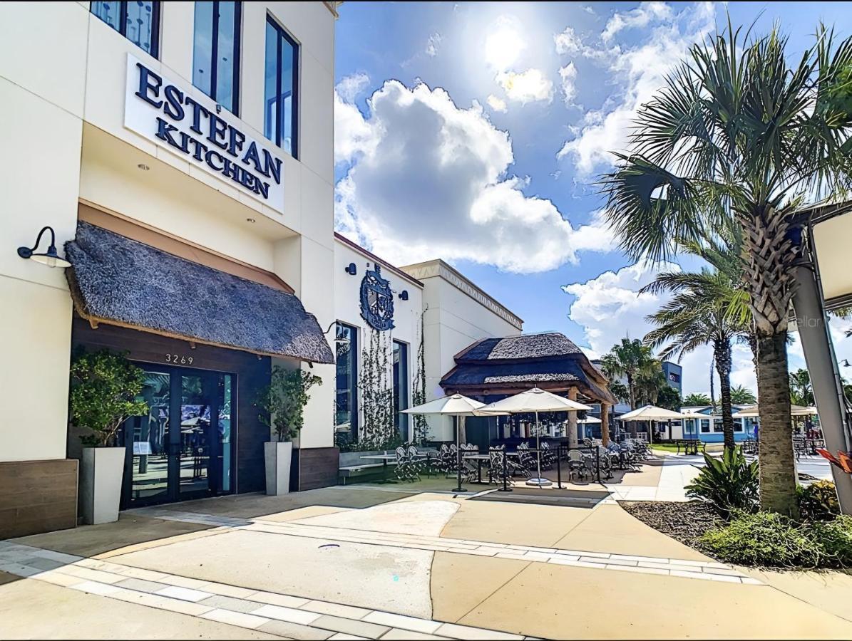 Zay & Zac's Shake Shack Villa