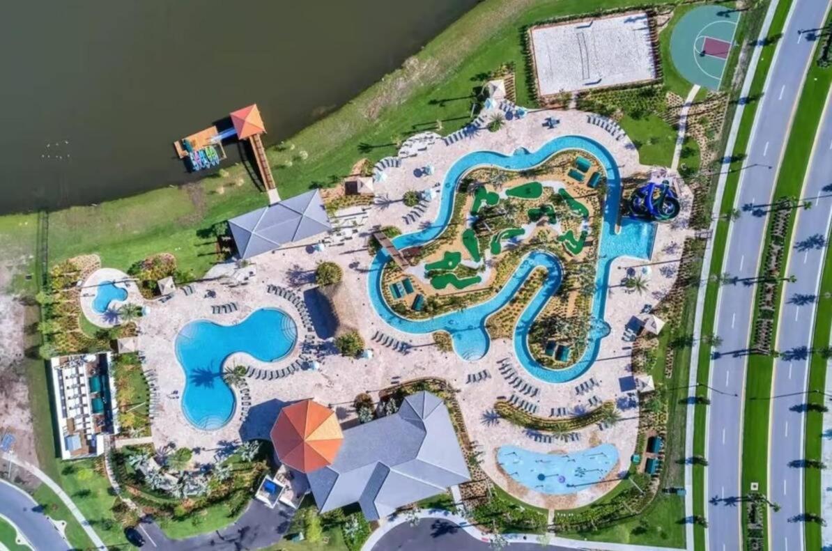 Holiday home Amazing 5 Bedrooms 04ba At Storey Kissimmee