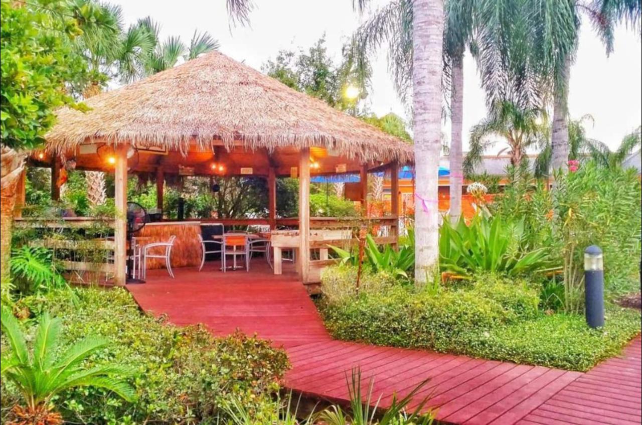 Apartment Cristina's Tropical Villa/ Just Minutes From Disney! *
