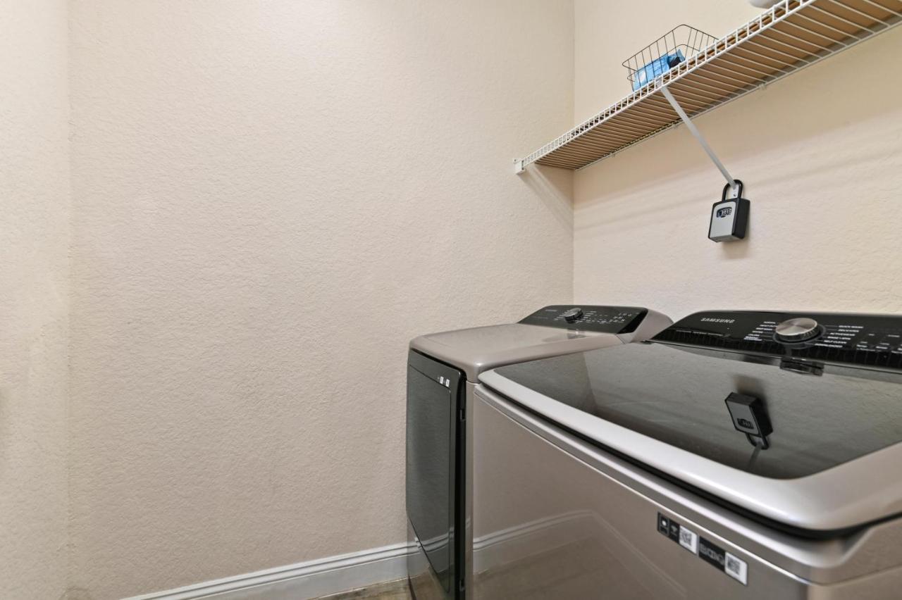 Cristina's Tropical Villa/ Just Minutes From Disney! Kissimmee