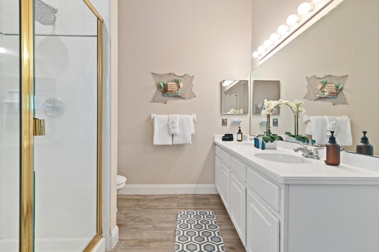 Cristina's Tropical Villa/ Just Minutes From Disney! * Kissimmee