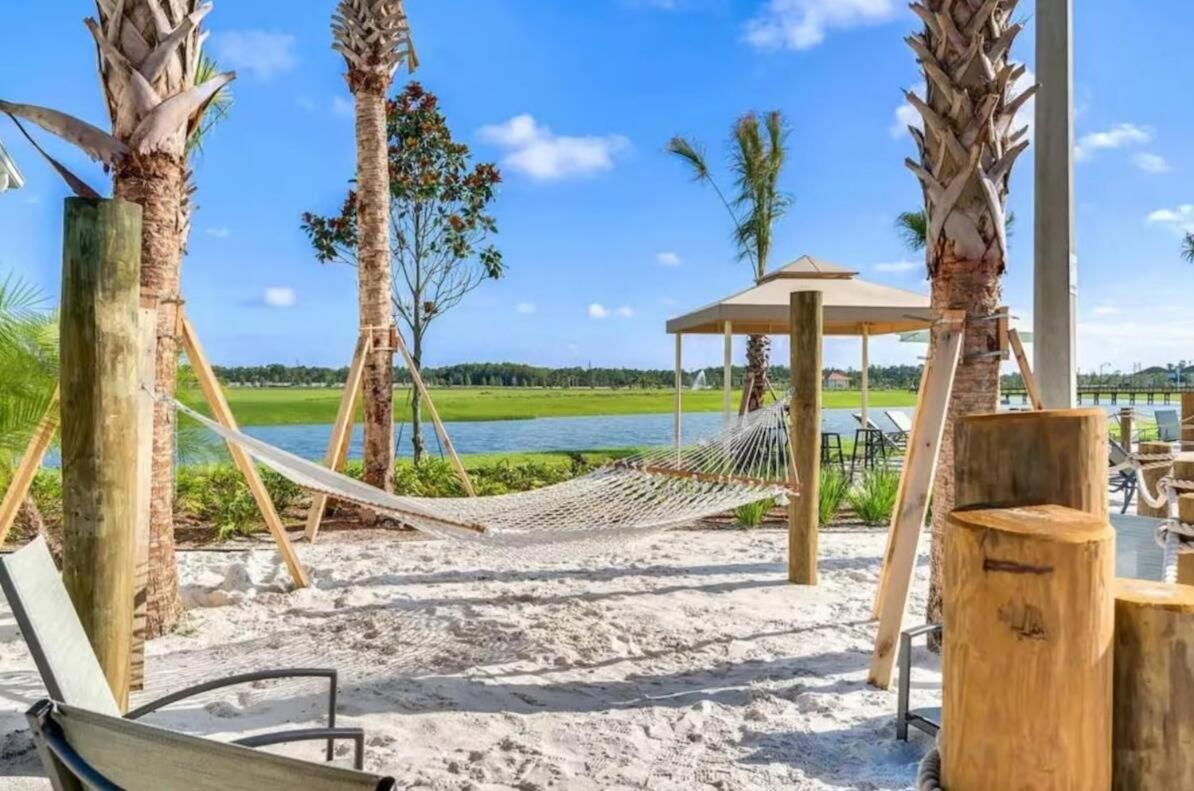 Amazing 5 Bedrooms 04ba At Storey *