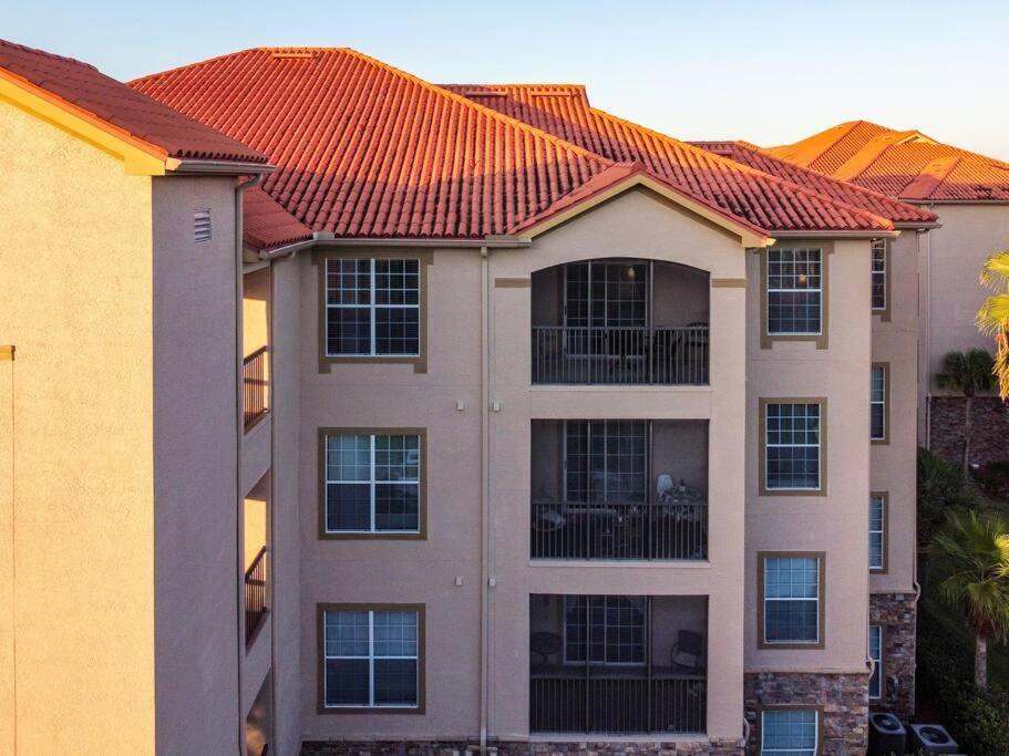 Vacation Fun Spot! Floor! Perfect For Families And Golfers! *