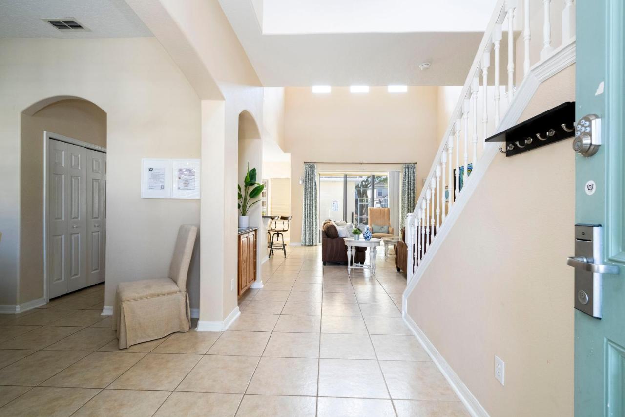 Stunning 5 Bd W/ Pool Close To 7420