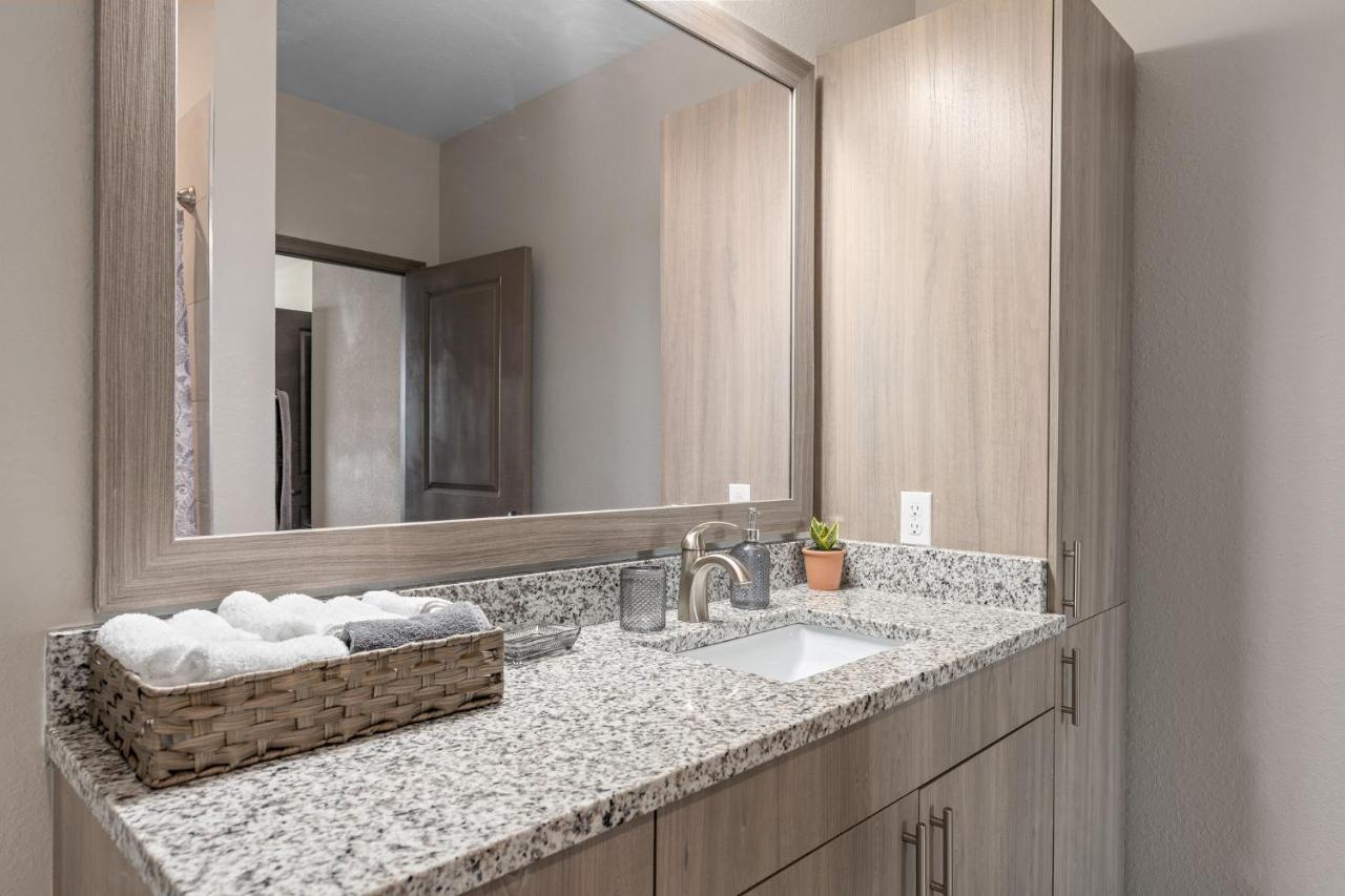 2br 2ba In Apartment Orlando