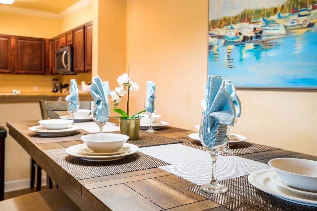 Vacation Fun Spot! Floor! Perfect For Families And Golfers!