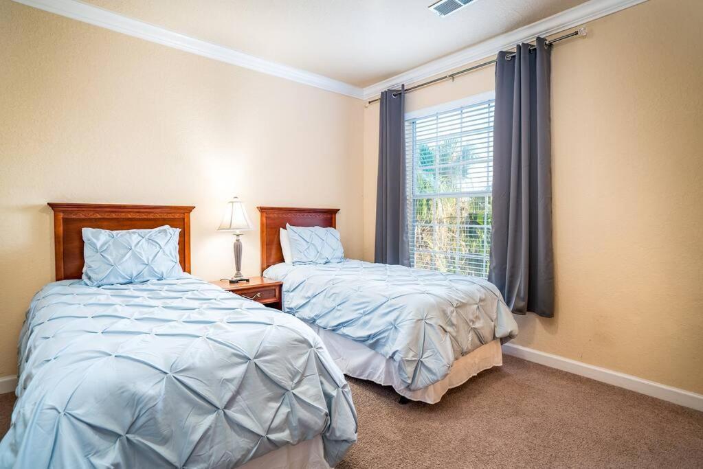 Vacation Fun Spot! Floor! Perfect For Families And Golfers! *