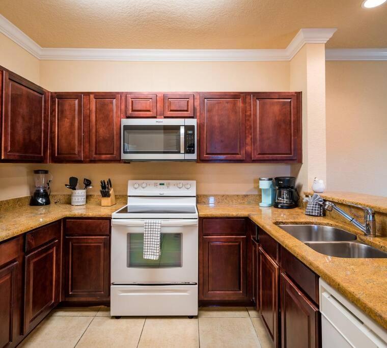 Apartment Vacation Fun Spot! Floor! Perfect For Families And Golfers! Kissimmee