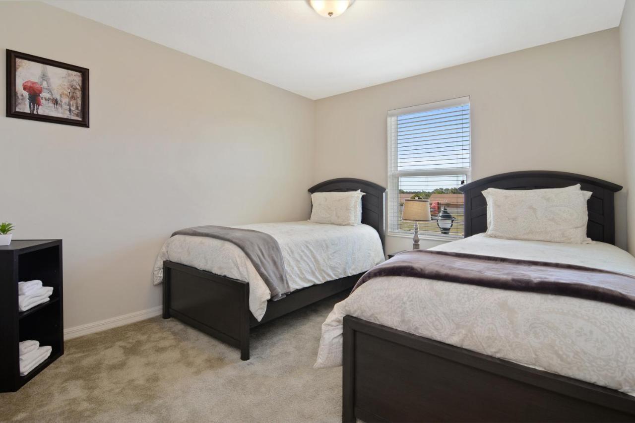 Four Bedrooms Townhome 5130 Holiday home *