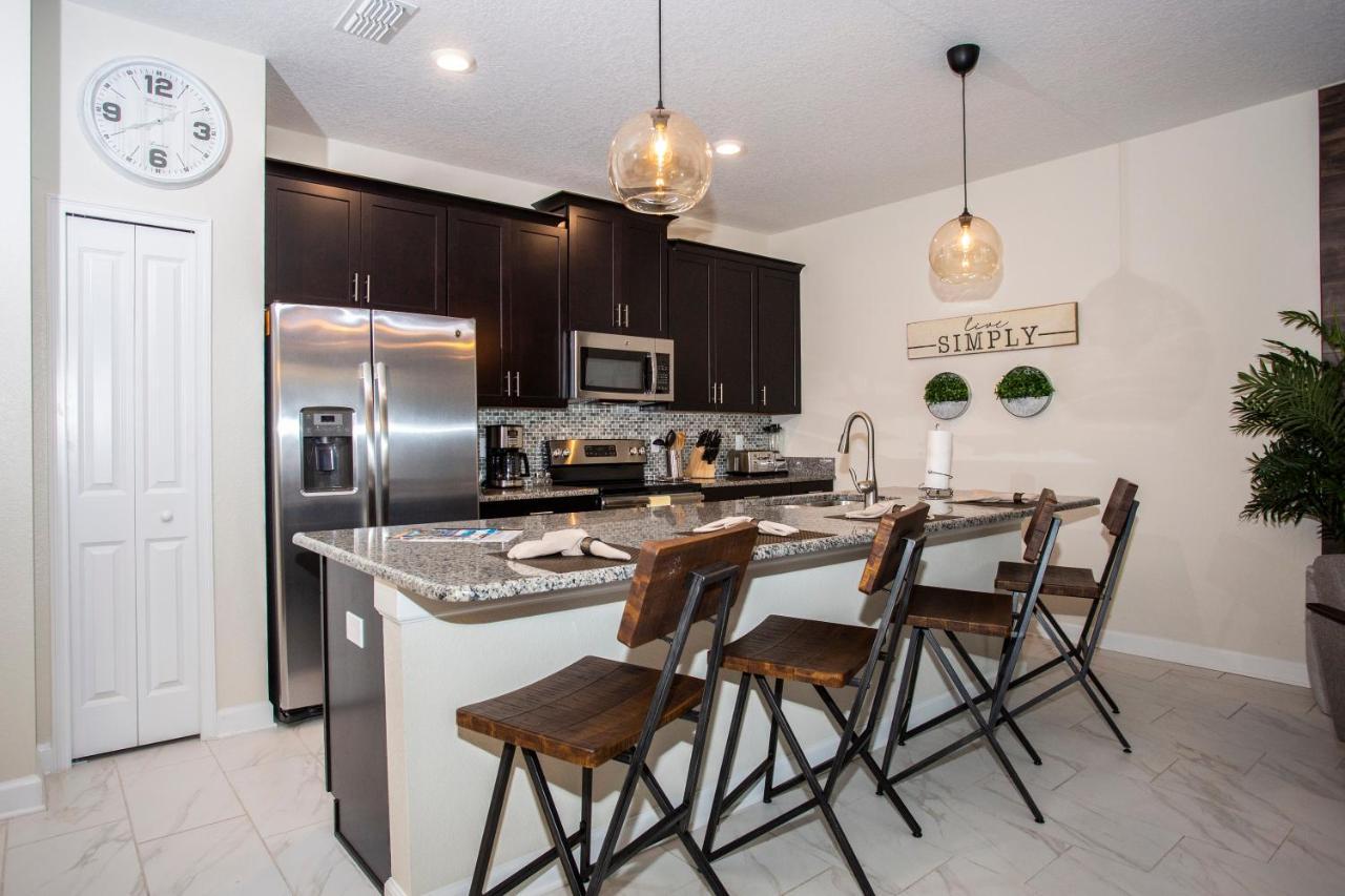 Four Bedrooms At Storeylakeresort 3063 Kissimmee