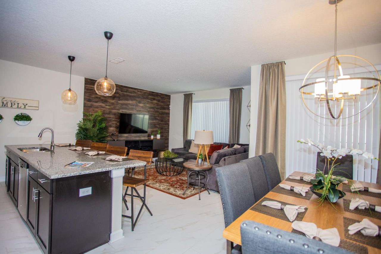 Four Bedrooms At Storeylakeresort 3063 Holiday home *
