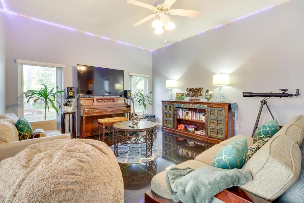 Spacious Orland With Private Pool! *