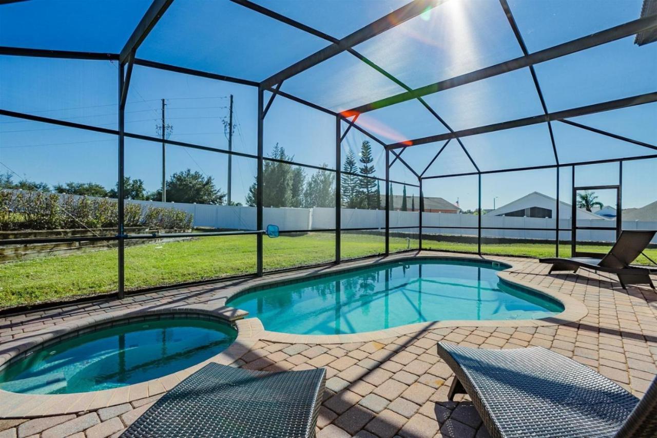 Lazy Breeze Villa- Pool-spa, Gameroom, Near *