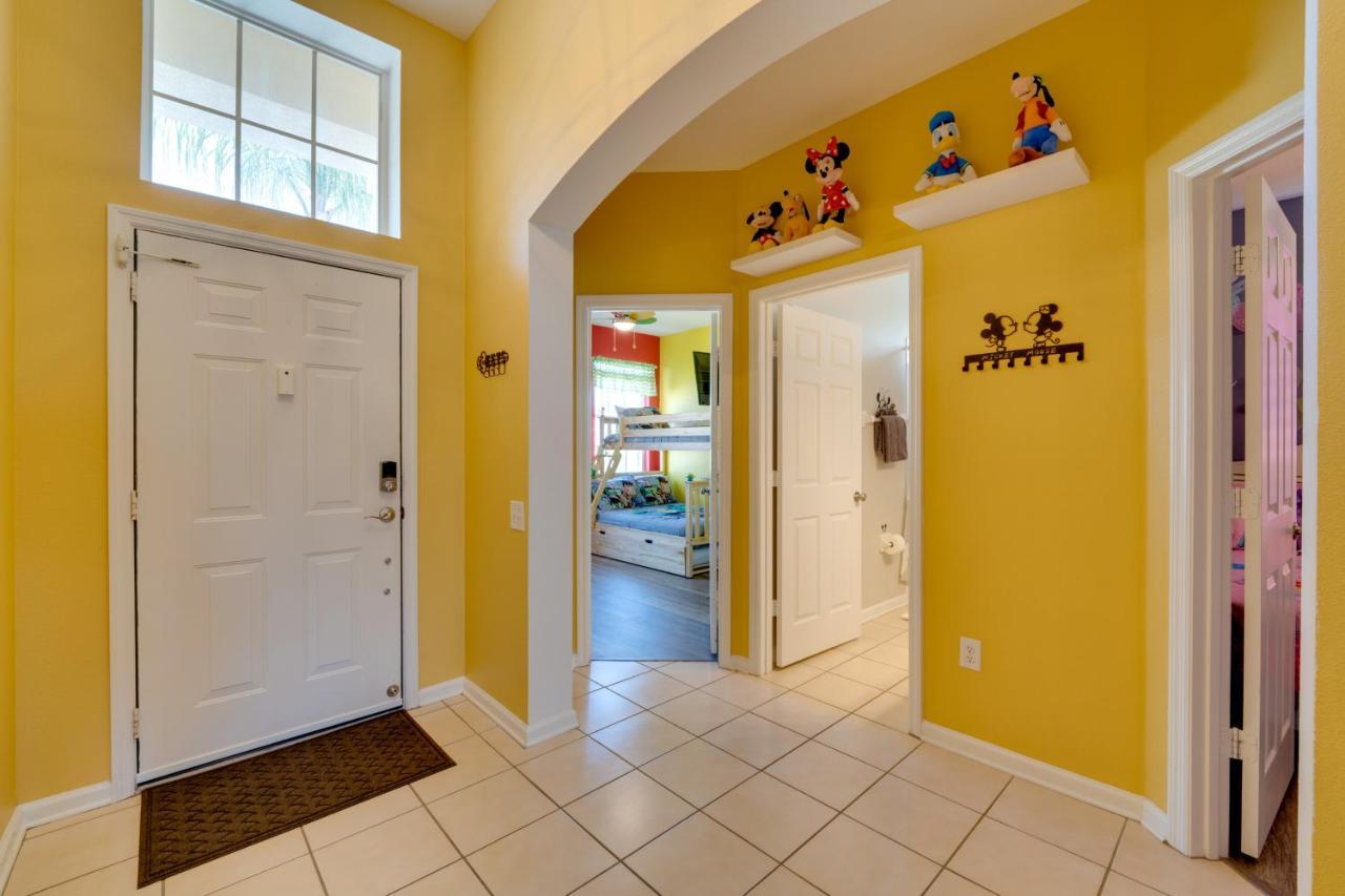 Escape With Arcade, Pool And Themed Rooms! Kissimmee