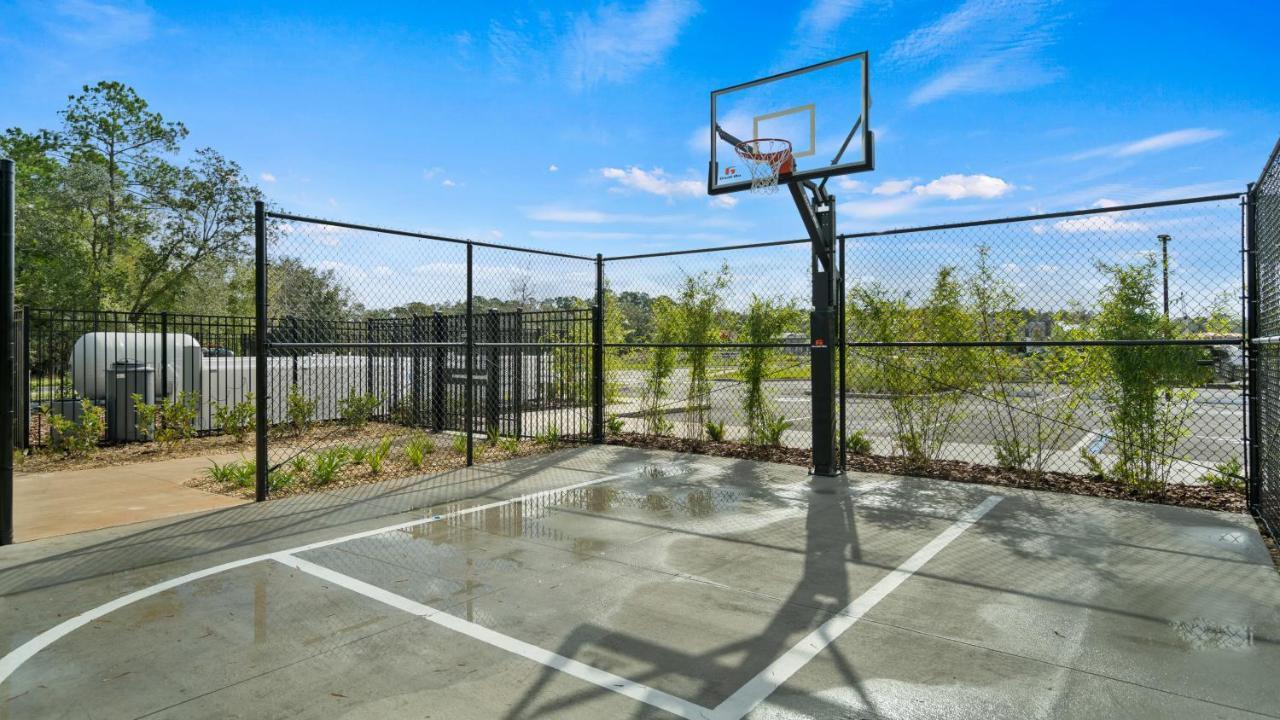 Lakeview In Storey By Diamond Kissimmee
