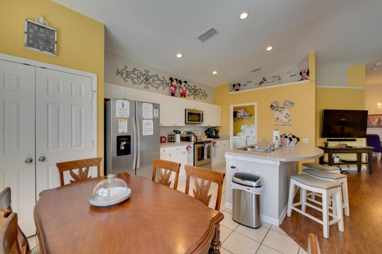 Escape With Arcade, Pool And Themed Rooms! Kissimmee