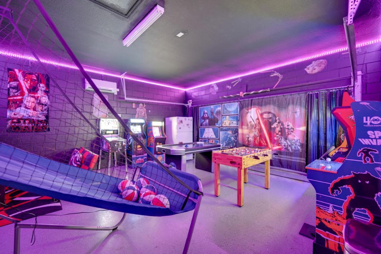 Holiday home Escape With Arcade, Pool And Themed Rooms! Kissimmee